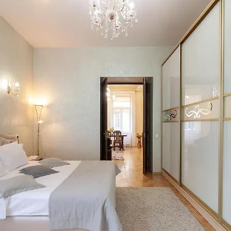 Alfa Levytskoho Apartmán