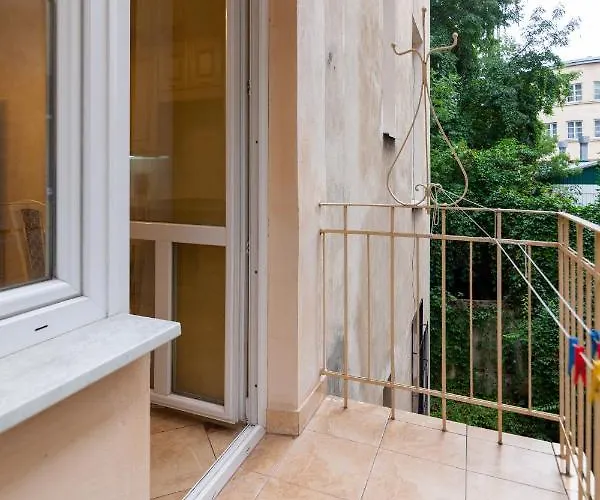 Apartment Alfa Apartments Levytskoho *